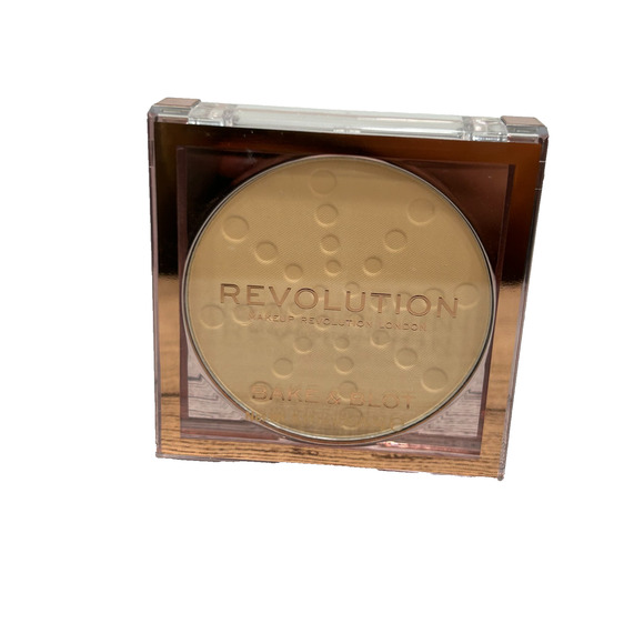 New Makeup Revolution Baking Pressed Powder Bake and Blot Banana 0.19 oz / 5g - Picture 1 of 4